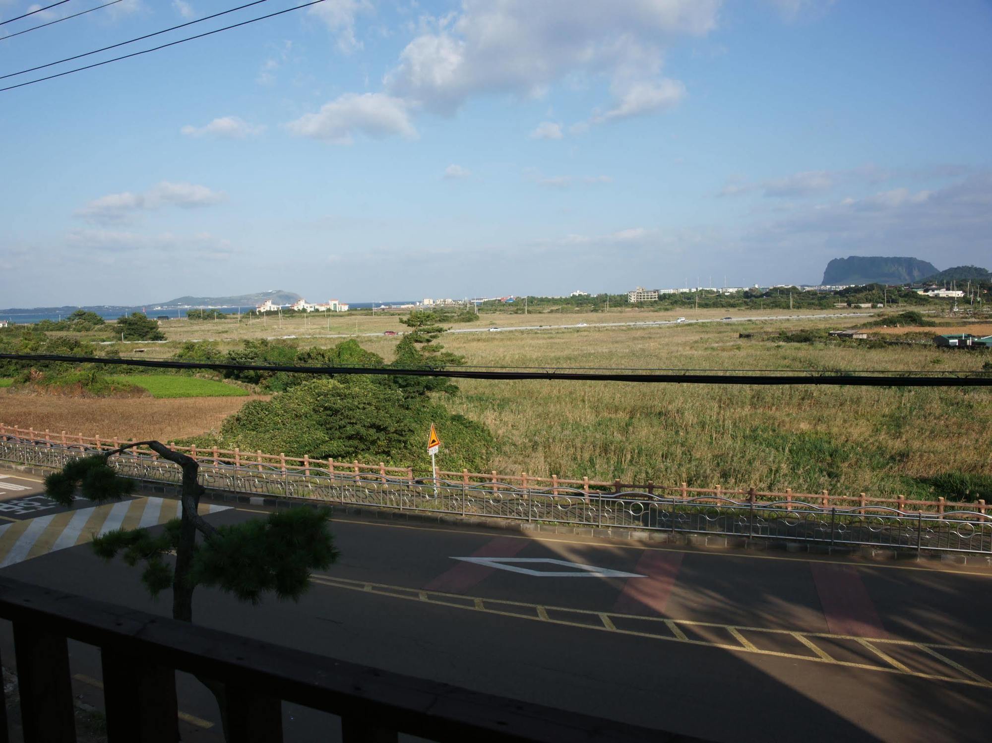 Clover B&B Seogwipo Exterior foto